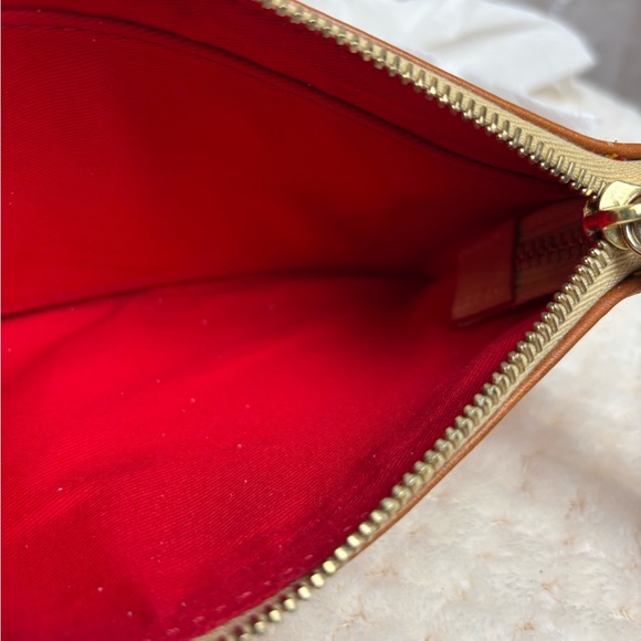 Dooney & Bourke 1975 Large Slim Wristlet, Chevron Print, Red and White - Picture 12 of 12